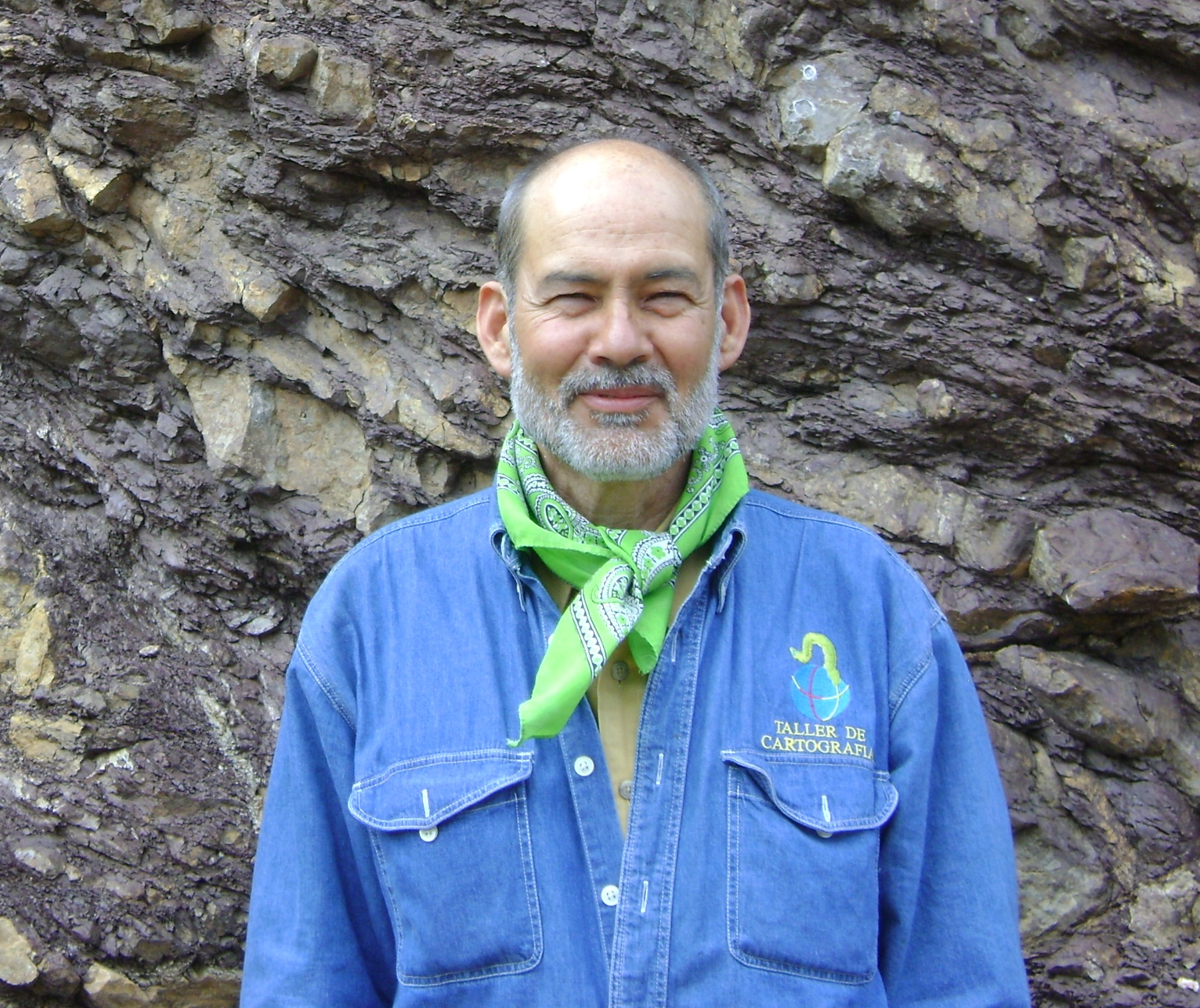 Dr. GILBERTO SILVA ROMO