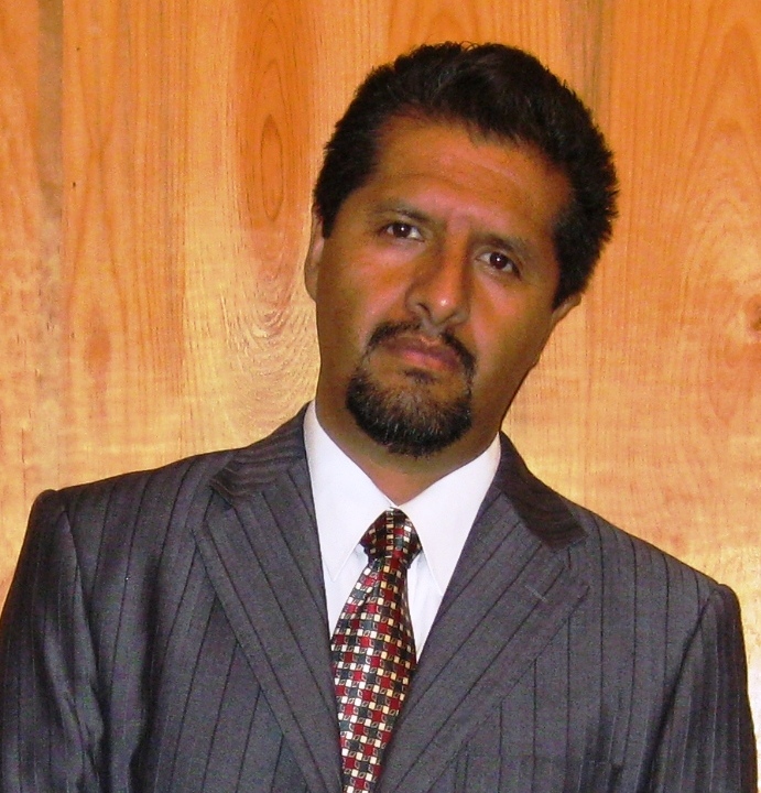 Lic. RICARDO SILVA MAYA