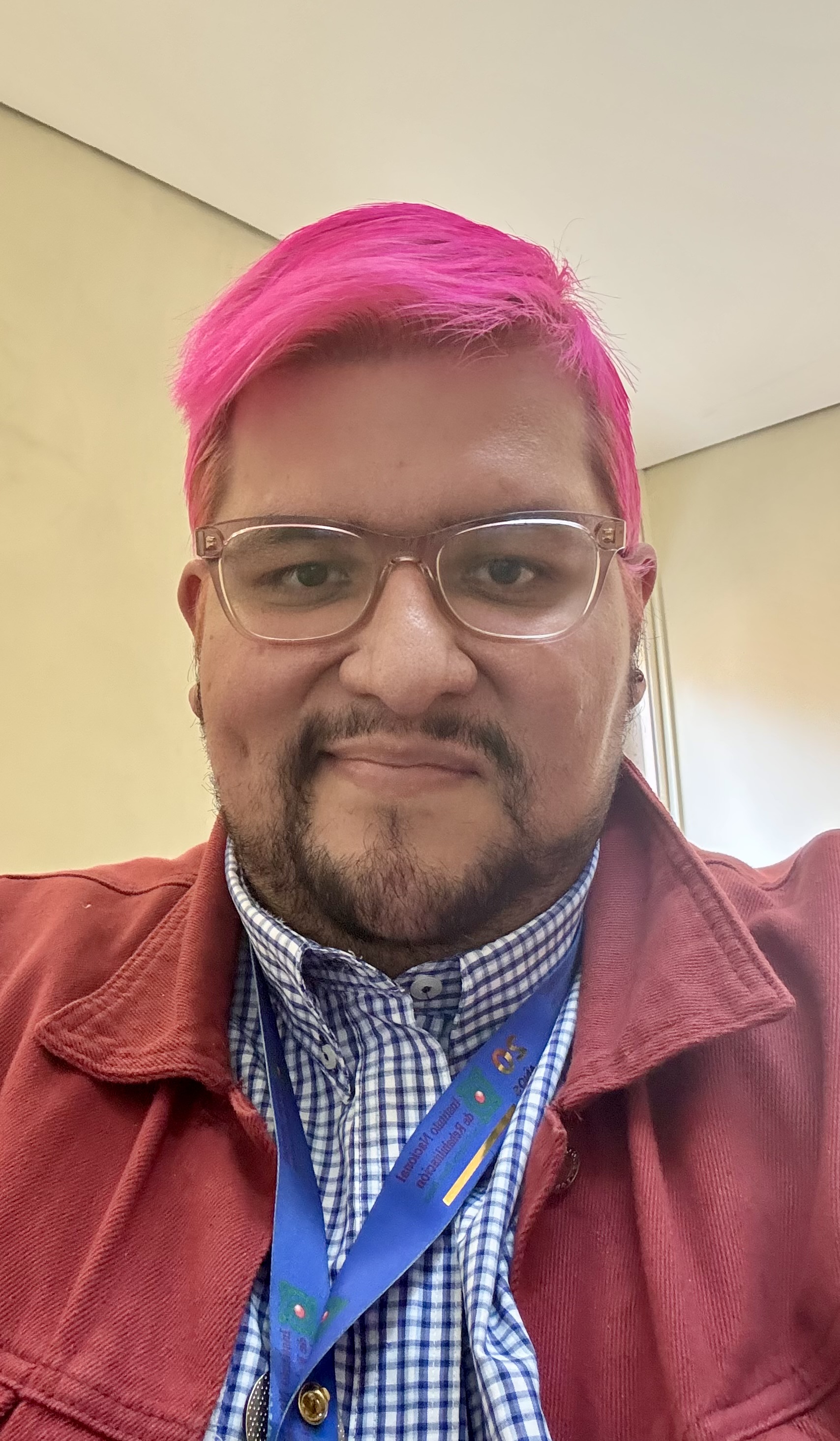 Dr. ANGEL EDUARDO VELASCO ROJANO